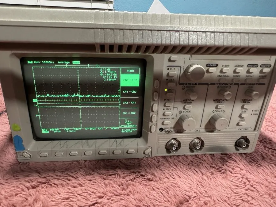 Осциллограф TEKTRONIX TDS340 Digital Oscilloscope 100MHz 2-ch 500 MS/s