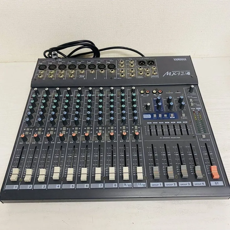 Микшерный пульт Yamaha MX12/4 12-Channel 4-Bus Analog Mixing Console DJ Audio 38