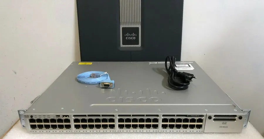 Коммутатор Cisco Catalyst WS-C3850-48T-E 48-Port w/ C3850-NM-4-10G Switch Reset