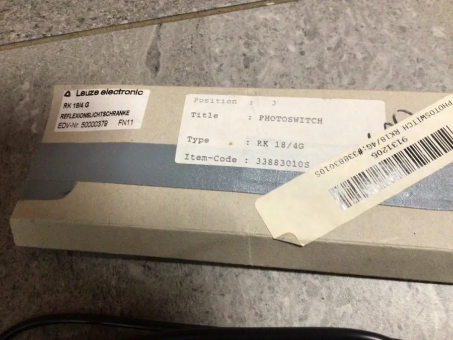 Фотоэлектрический датчик Leuze electronic RK18/4G Photoelectric Sensor