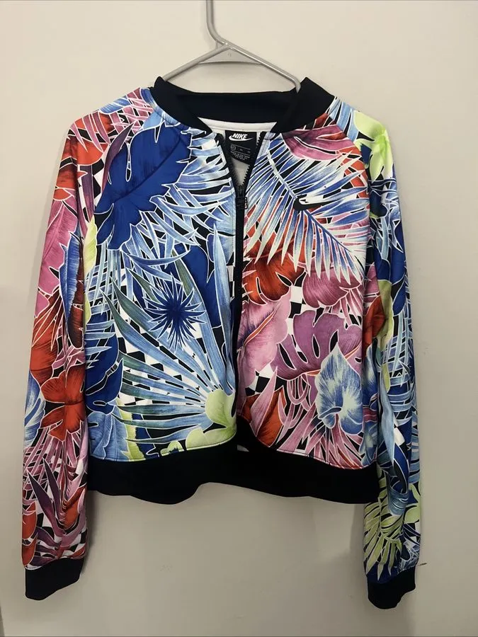 Маршрутизатор Nike Sportswear Full Zip Floral Active Track Jacket Womens AR2220-
