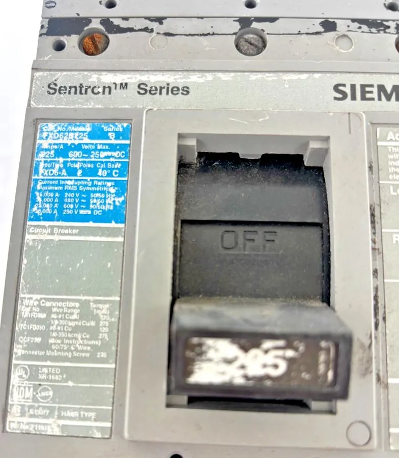 Автоматический выключатель Siemens FXD62B225 Circuit Breaker 225A 3 Pole 600VAC