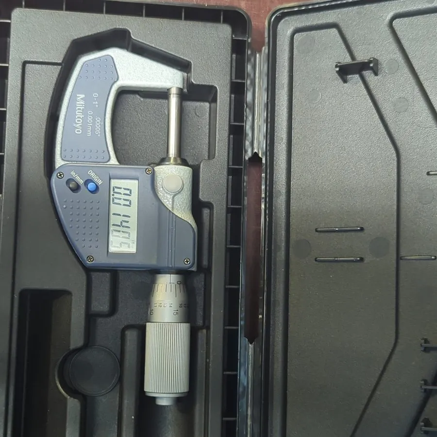 Микрометр Mitutoyo 0-1” 293-832-30 Digital Micrometer w/Hard Case