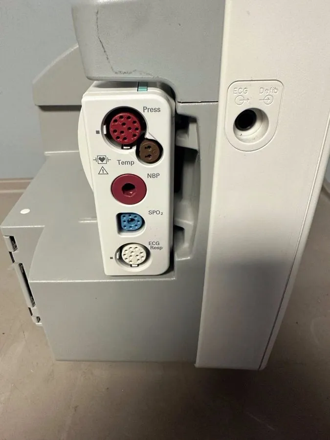 Монитор пациента Philips IntelliVue MP30 Touchscreen Patient Monitor (M8002A)