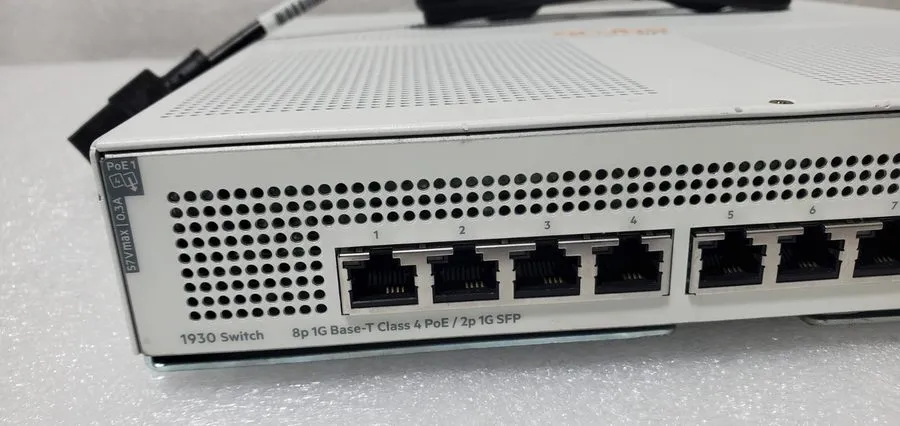 Коммутатор HPE Aruba Instant On 1930 JL681A 8-Port PoE+ 124W Managed Switch