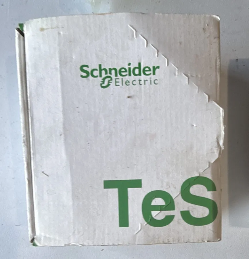 Контактор SCHNEIDER ELECTRIC LC1D50AG7 Contactor, TeSys Deca, 3P, 50A, 120V AC