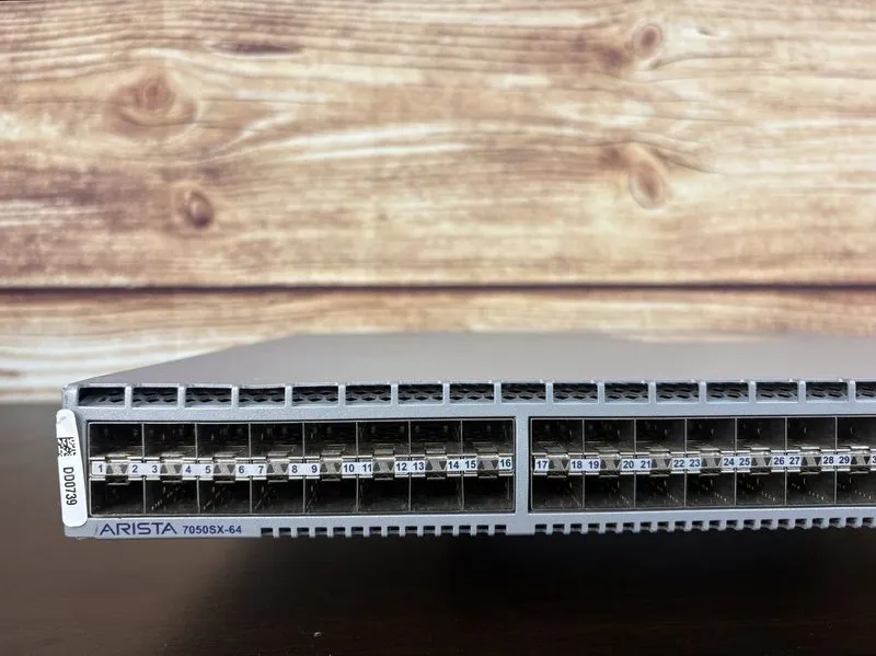 Коммутатор Arista DCS-7050TX-64 48-Port 10GbE RJ45 4-Port 40GbE QSFP Switch — фото лота 2