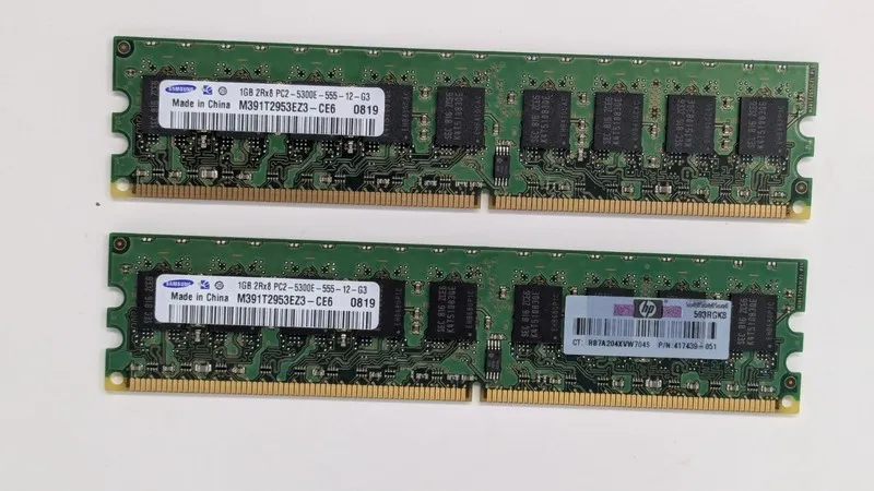 Модуль памяти Samsung M391T2953EZ3-CE6 DDR2 PC2-5300E 1GB 384705-051