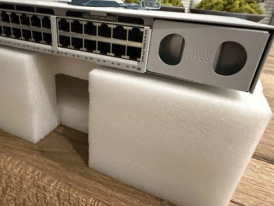 Коммутатор CISCO C9350-48U 48 ports of 1 Gigabit Ethernet with 60W UPOE CISCO C9