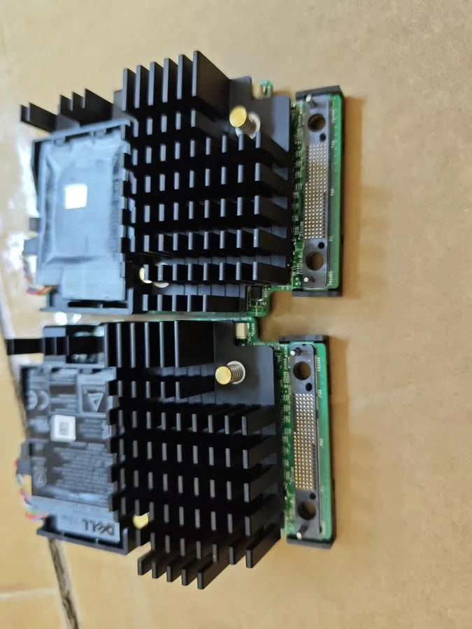 Контроллер Dell 05FMY4 Perc H740p Mini Mono 12Gbps 8GB Cache SAS RAID Controller