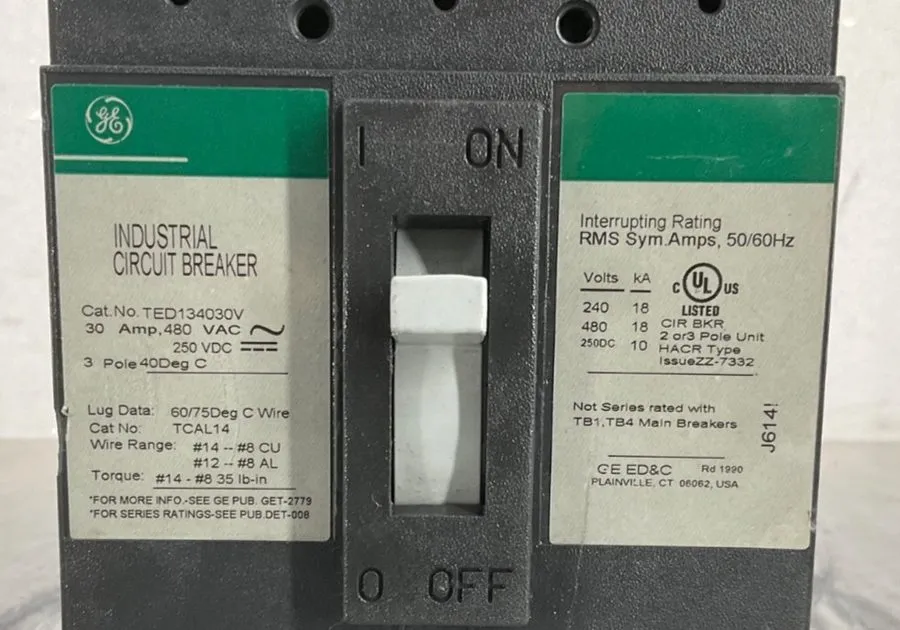 Автоматический выключатель TED134030V 30 Amp 480v 3 Pole GE Industrial Circuit B