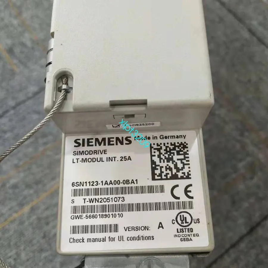 Сервоусилитель 6SN1123-1AA00-0BA1 Siemens SIMODRIVE 611 Power Module
