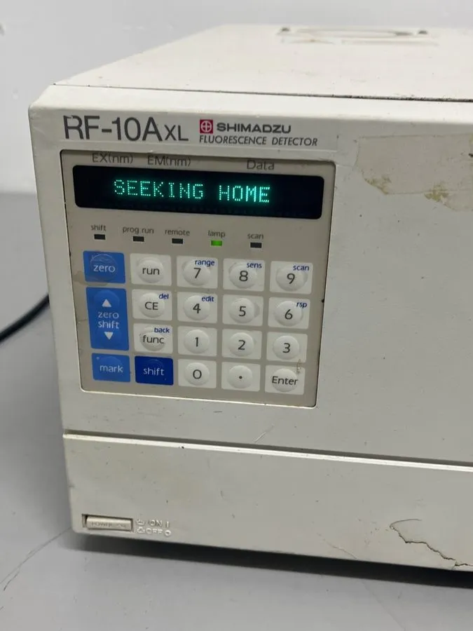 Хроматограф Shimadzu RF-10AXL Fluorescence Detector HPLC Liquid Chromatography — фото лота 1