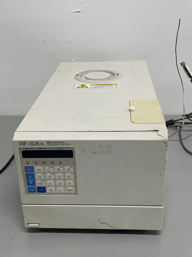 Хроматограф Shimadzu RF-10AXL Fluorescence Detector HPLC Liquid Chromatography — фото лота 2
