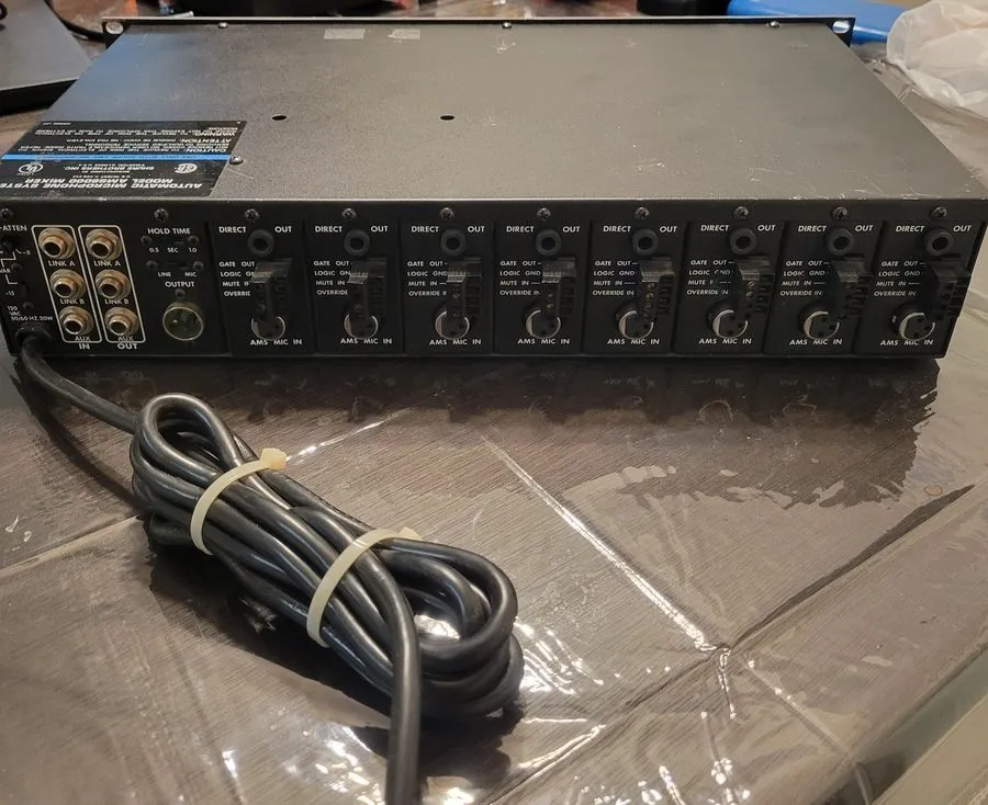 Радиосистема Shure AMS8000 Automatic Microphone System 8-CH 8 Channel Mixer