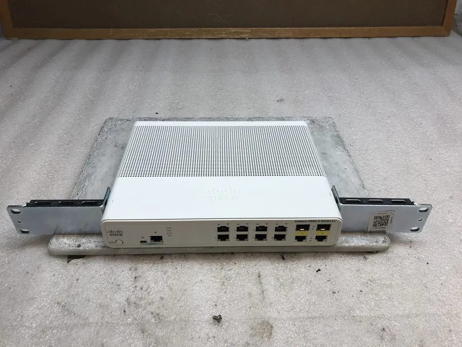 Коммутатор Cisco Catalyst 2960C Series 8-Port Network Switch WS-C2960C-8TC-S V01