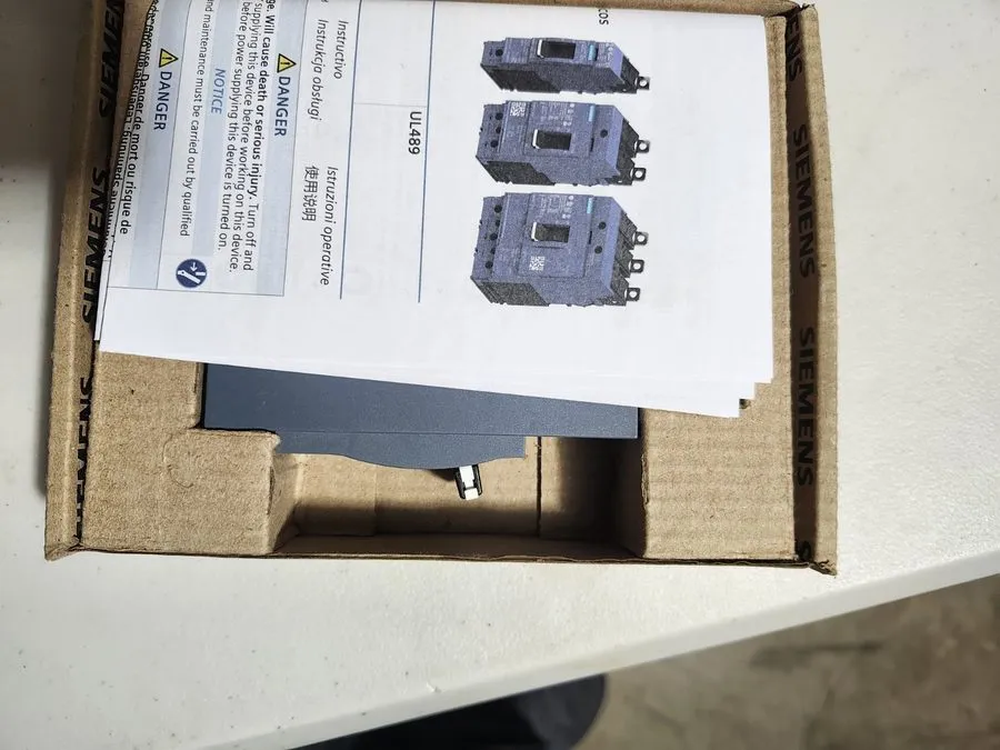 Автоматический выключатель Siemens 3VA4130-5ED14-0AA0 Circuit Breaker 30A 1P 347