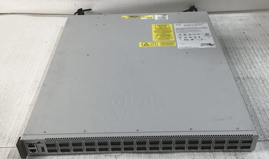 Коммутатор Cisco Catalyst C9500-32C-A 32-Port 100G Advantage Managed Switch