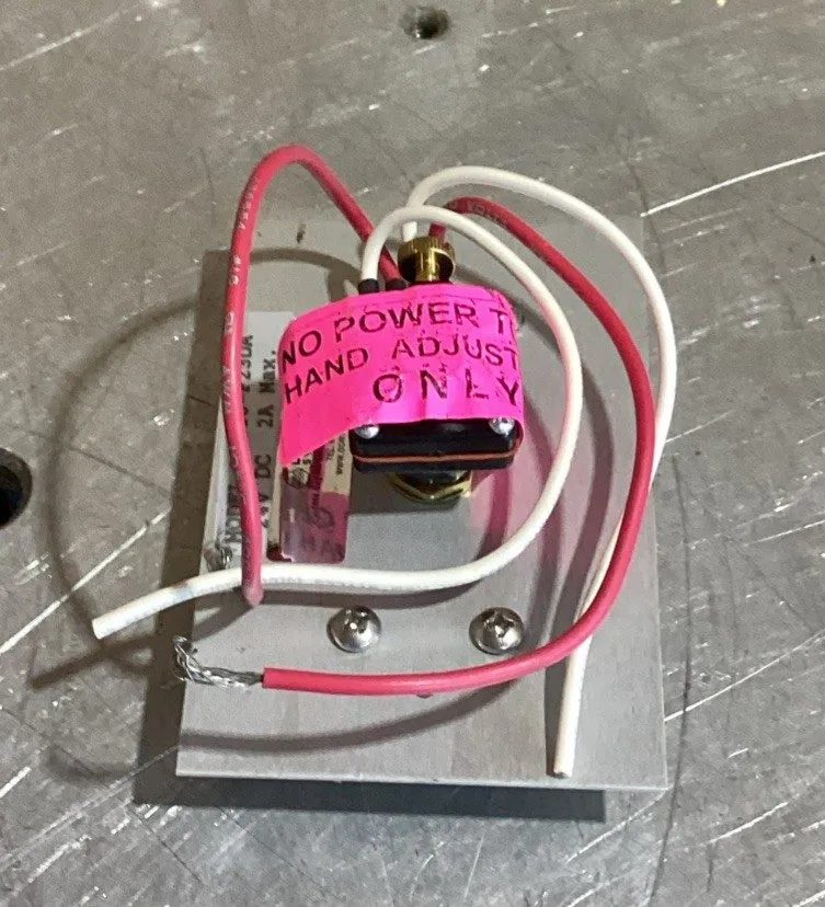 Оборудование видеонаблюдения Dortronics W5286-P23dAXE1R Push To Exit Button, 24V