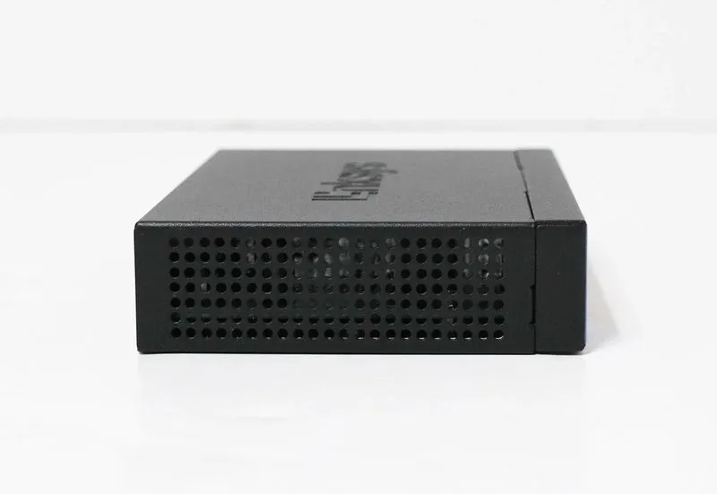 Коммутатор Linksys 5-Port Gigabit Ethernet Switch Black/Blue SE3005v2 VG — фото лота 4