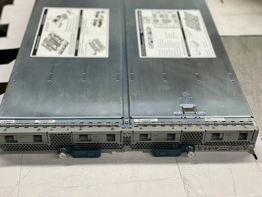 Сервер Cisco UCSB-B420-M3 B420 M3 Blade Server 4x E5-4640 V2, NO RAM/HDD — фото лота 1