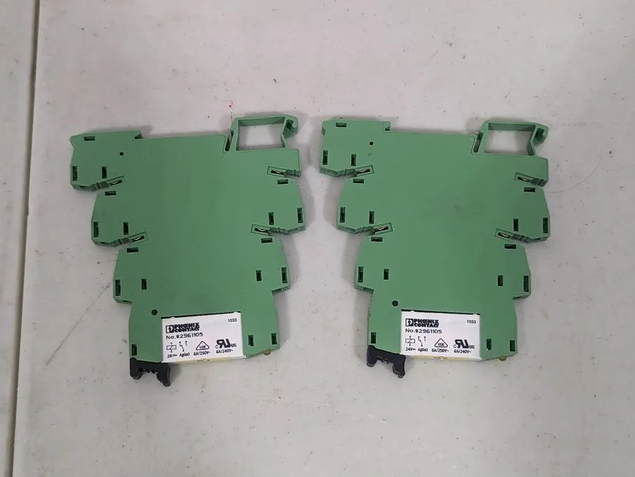 Колодка реле Phoenix Contact 2966016 Relay Socket SPDT 250V 6A, 24VDC Coil, DIN 