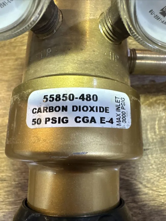 Трубопроводная арматура VWR Scientific Cat. No. 55850-480 Gas Regulator — фото лота 2