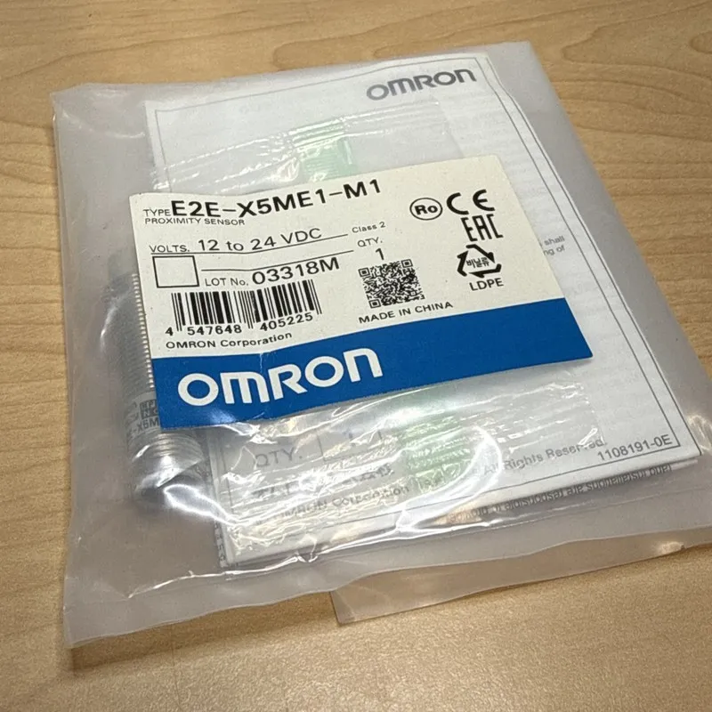 Датчик приближения Omron E2E-X5ME1-M1 Inductive Proximity Sensor, 5mm, 12-24VDC, — фото лота 1