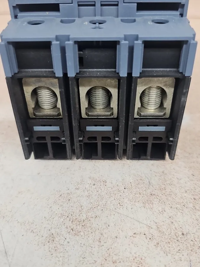 Автоматический выключатель Siemens 3VA4112-4ED34-0AA0 3 Pole, 125 Amps, 480 Volt