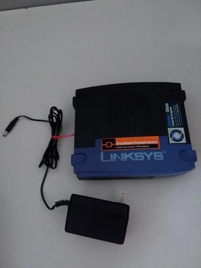 Маршрутизатор Cisco Linksys BEFSX41 Broadband Firewall Router 4-Port 10/100