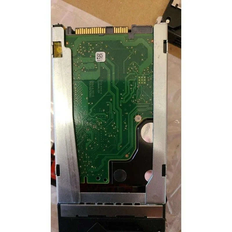 Жёсткий диск Lenovo 00LA869 4XB0G88734 600GB SL10A28594 10K 12Gb/s SAS Hot Swap  — фото лота 4