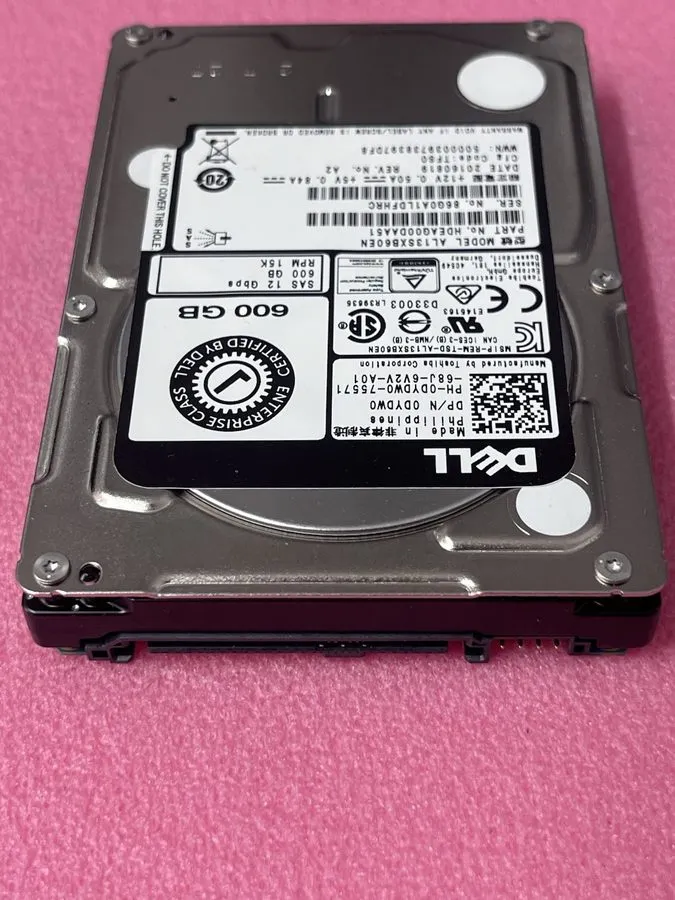 Жёсткий диск Dell 600GB 15K 2.5 Enterprise Class SAS 12Gb/s HDD 512N AL13SXB60EN
