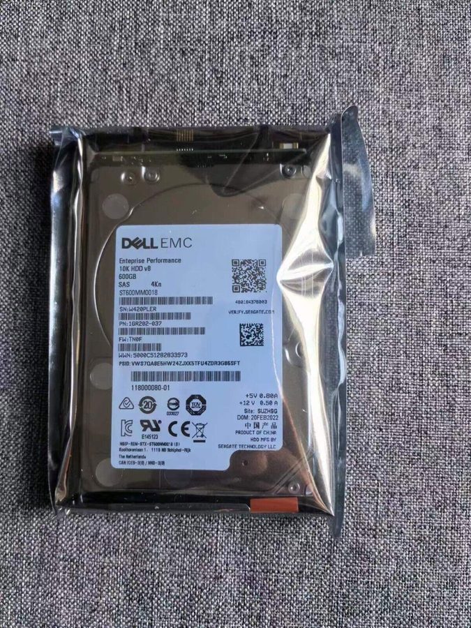 Жёсткий диск EMC 005051631 600GB 10K 2.5" 12Gb SAS HDD D3-2S10-600 Unity 300 400