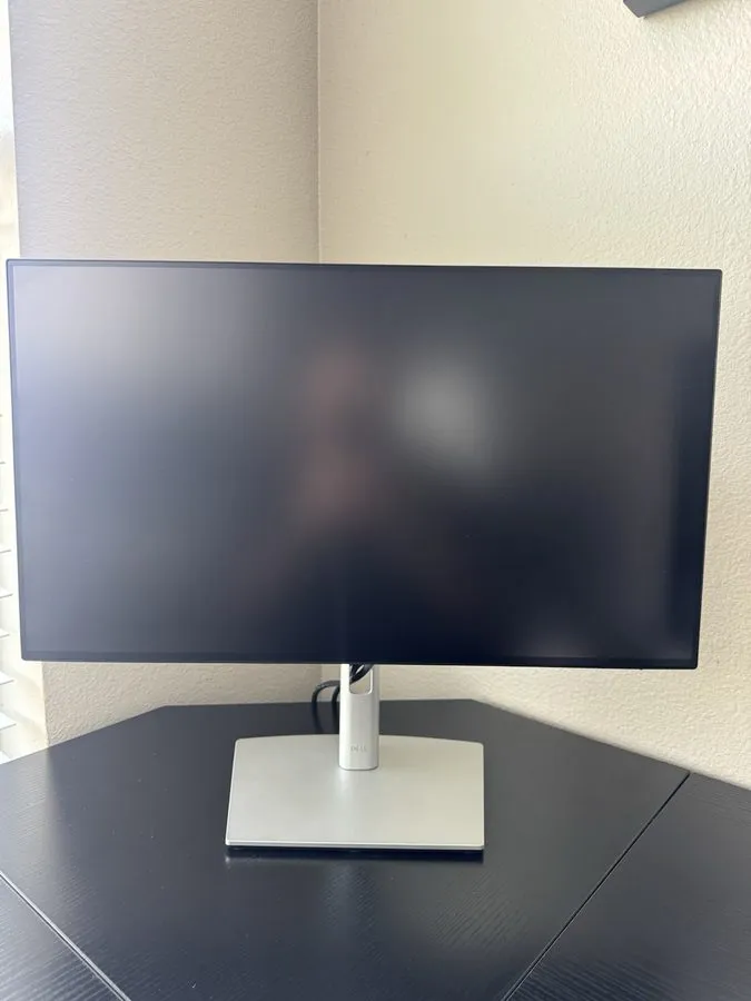Монитор Dell UltraSharp U2422H 24" Full HD LED Monitor — фото лота 1