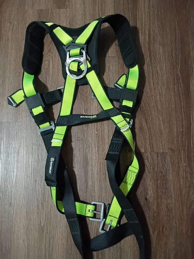 Жгут проводов Safewaze S/M PRO Full Body Harness W/1D, MB Chest, tab Legs FS185- — фото лота 1