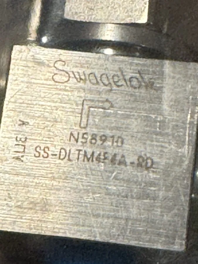 Клапан SWAGELOK SS-DLTM4F4A-RD Valve — фото лота 1