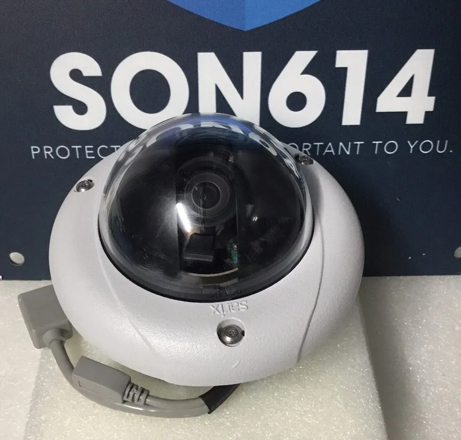 Камера Pelco IMS0DN10-1V Security IP Color Camera W/ .5MP 2.8-10mm Vandal-Proof