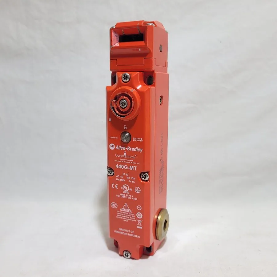 Реле безопасности 440G-MT47047 Allen-Bradley Guardmaster 440G-MT Guardlock Switc