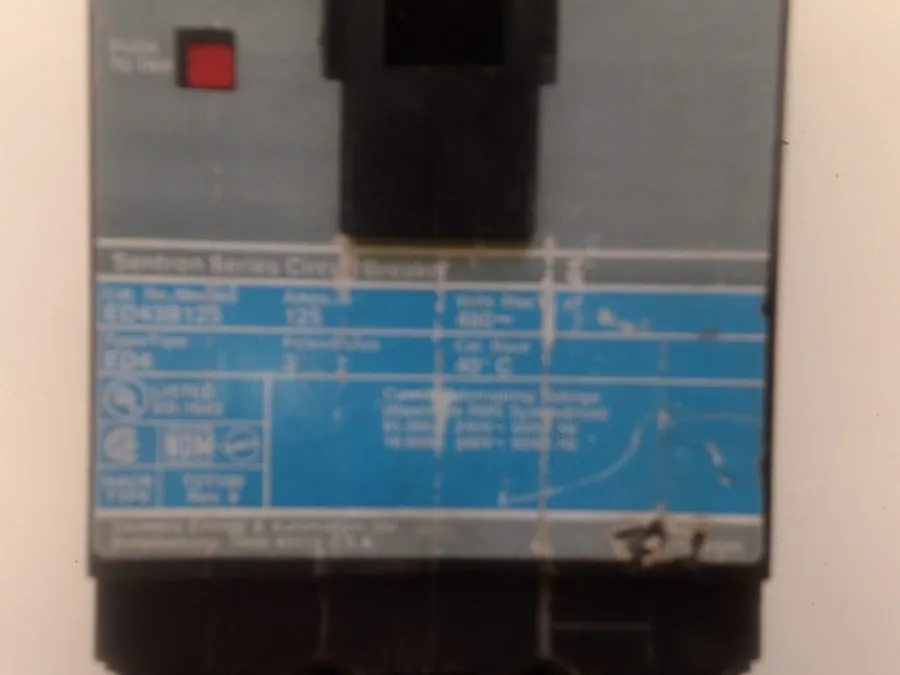 Автоматический выключатель Siemens Sentron Series 3 pole circuit breaker 125A 48