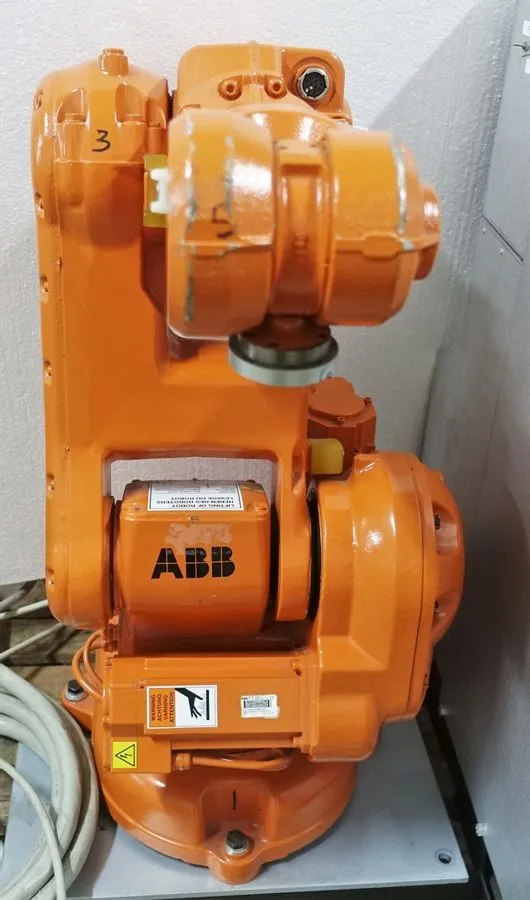 Робот ABB IRB 2600 M2004 Robot w/ IRC5 Controls, Missing Cable Set