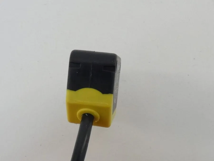 Фотоэлектрический датчик Q20NR 77779 BANNER Photoelectric Sensor