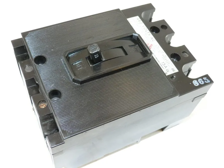 Автоматический выключатель EH3-B015 Siemens ITE Circuit Breaker 3 Pole 15 Amp 48