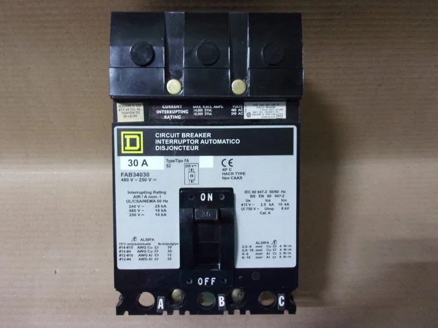 Автоматический выключатель Square D FA34030 Circuit Breaker 30A 3 Pole 480V 3P 3