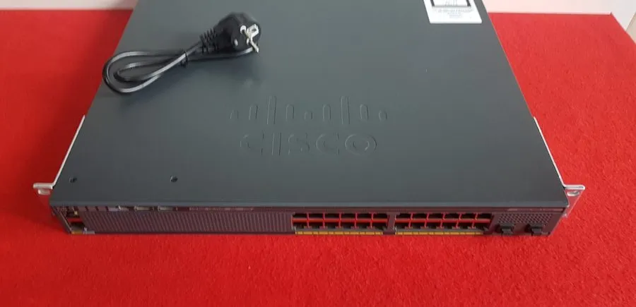 Коммутатор Cisco WS-C2960X-24TD-L 24 Port Gigabit 2x 10G SFP LAN Base Switch