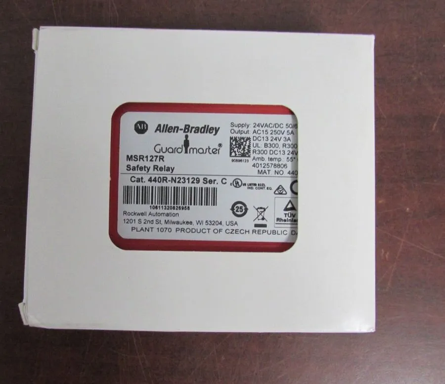Реле безопасности ALLEN-BRADLEY MSR127R 440R-N23129 SAFTY RELAY (31C)