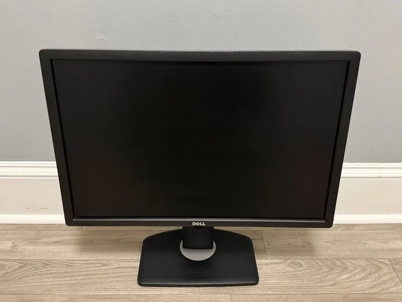Монитор Dell UltraSharp U2412Mc 24" IPS Monitor DP DVI VGA 1920x1200 w/ Stand