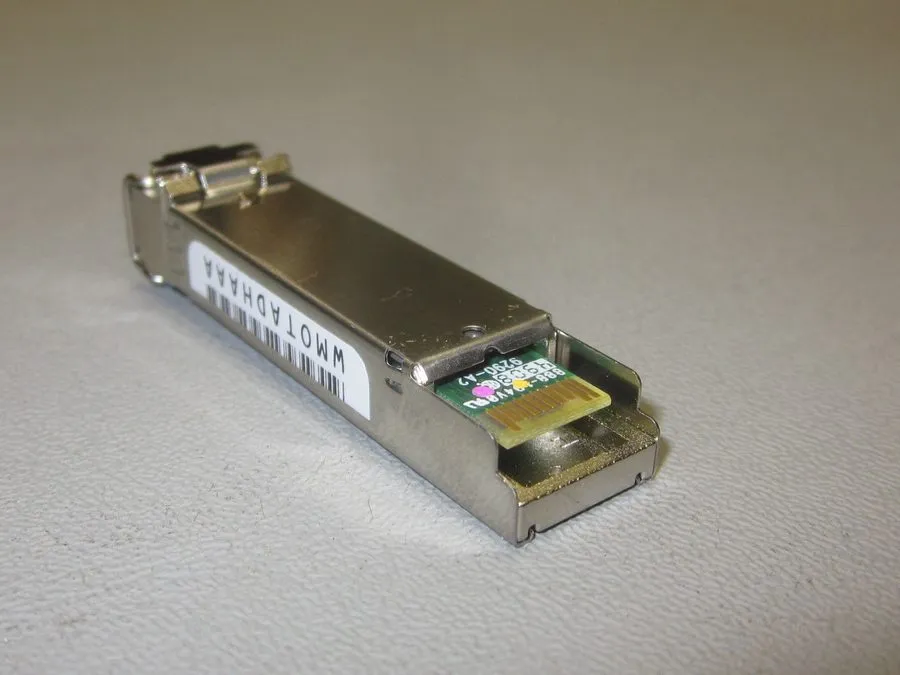 Операторское оборудование ORIGINAL CISCO DS-SFP-FCGE-LW LONGWAVE ONS15454 1310NM