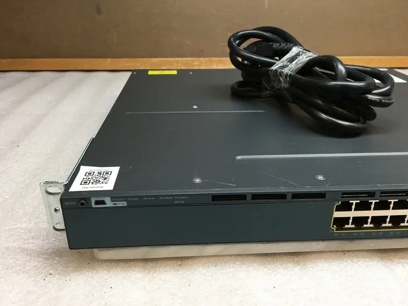 Коммутатор WS-C3560X-24P-L V02 Cisco 3560X 24 Port 1GigE PoE+ Switch W/ 1x C3KX- — фото лота 2