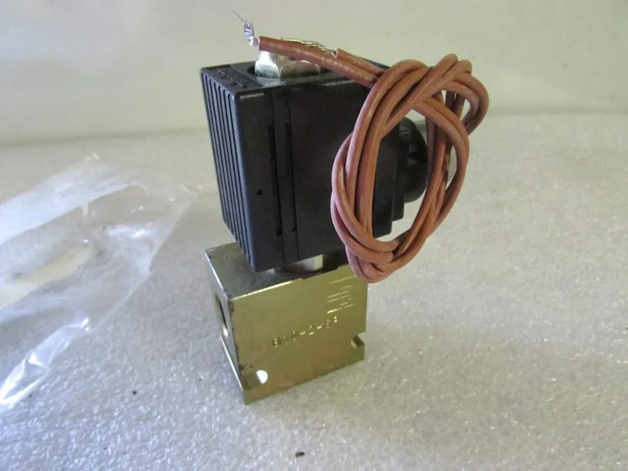 Электромагнитный клапан Parker DSL101CA120LC-6P Pneumatic Solenoid Valve S/O 154