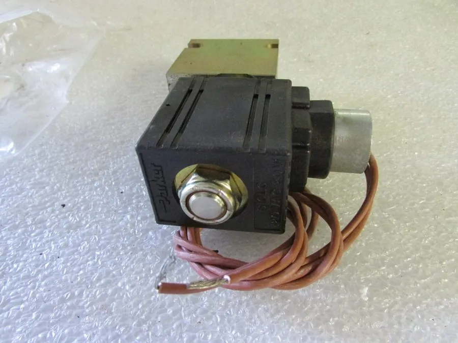 Электромагнитный клапан Parker DSL101CA120LC-6P Pneumatic Solenoid Valve S/O 154 — фото лота 2